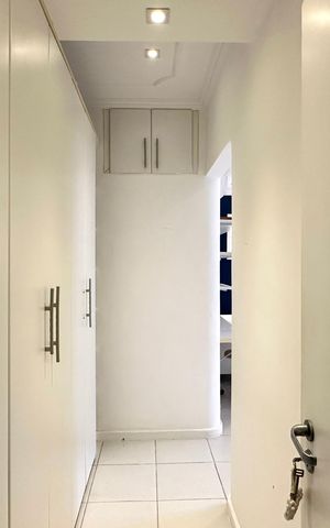 Apartamento à venda com 249m², 3 quartos e 1 vaga Apartamento à venda com 249m², 3 quartos e 1 vagaCloset da Suíte 1