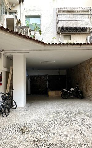 Apartamento à venda com 249m², 3 quartos e 1 vaga Apartamento à venda com 249m², 3 quartos e 1 vagaÁrea comum