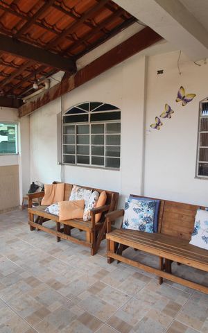 Casa à venda com 120m², 5 quartos e 1 vagaQuintal