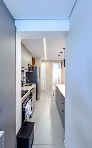 Apartamento à venda com 82m², 2 quartos e 1 vagaÁrea de Serviço