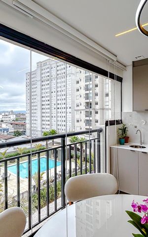 Apartamento à venda com 82m², 2 quartos e 1 vagaVaranda