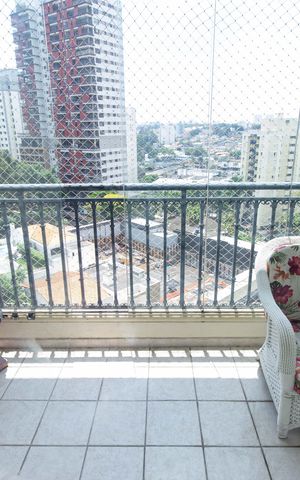 Apartamento à venda com 127m², 3 quartos e 3 vagas Apartamento à venda com 127m², 3 quartos e 3 vagasVaranda