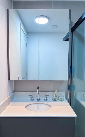 Studio para alugar com 24m², 1 quarto e sem vaga Studio para alugar com 24m², 1 quarto e sem vagaBanheiro