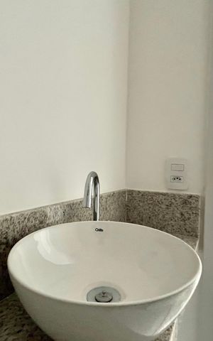 Apartamento à venda com 85m², 2 quartos e 1 vaga Apartamento à venda com 85m², 2 quartos e 1 vagaLavabo