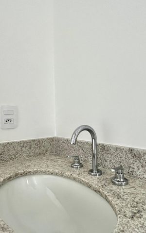 Apartamento à venda com 85m², 2 quartos e 1 vaga Apartamento à venda com 85m², 2 quartos e 1 vagaBanheiro da Suíte 2