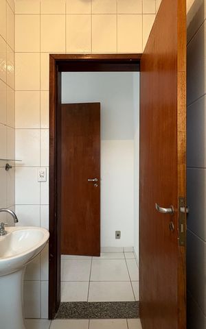 Casa para alugar com 75m², 2 quartos e 2 vagas Casa para alugar com 75m², 2 quartos e 2 vagasBanheiro da suíte 1