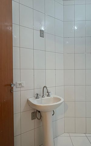 Casa para alugar com 75m², 2 quartos e 2 vagas Casa para alugar com 75m², 2 quartos e 2 vagasBanheiro da suíte 2