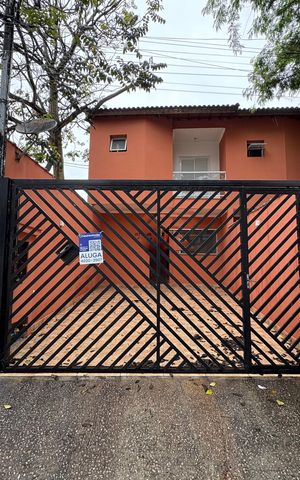 Casa para alugar com 75m², 2 quartos e 2 vagas Casa para alugar com 75m², 2 quartos e 2 vagasFachada + plaquinha