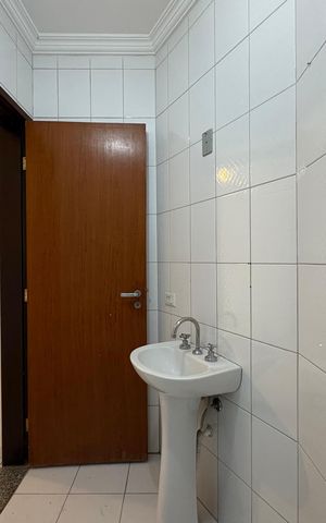 Casa para alugar com 75m², 2 quartos e 2 vagas Casa para alugar com 75m², 2 quartos e 2 vagasBanheiro da suíte 2