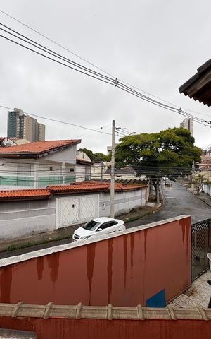 Casa para alugar com 75m², 2 quartos e 2 vagas Casa para alugar com 75m², 2 quartos e 2 vagasVista da suíte 1