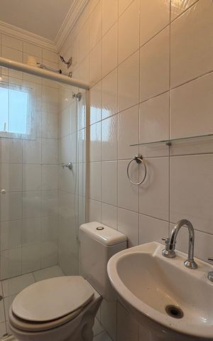 Casa para alugar com 75m², 2 quartos e 2 vagas Casa para alugar com 75m², 2 quartos e 2 vagasBanheiro da suíte 1