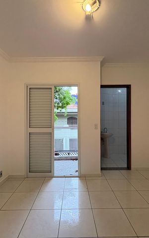 Casa para alugar com 75m², 2 quartos e 2 vagas Casa para alugar com 75m², 2 quartos e 2 vagasSuíte 2