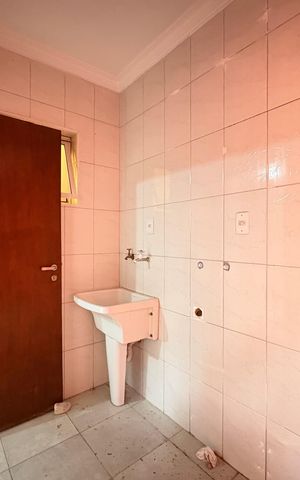 Casa para alugar com 75m², 2 quartos e 2 vagas Casa para alugar com 75m², 2 quartos e 2 vagasLavanderia