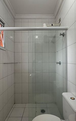 Casa para alugar com 75m², 2 quartos e 2 vagas Casa para alugar com 75m², 2 quartos e 2 vagasBanheiro da suíte 2