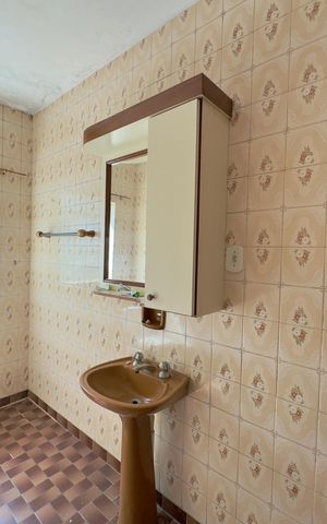Casa à venda com 120m², 3 quartos e 4 vagasBanheiro social