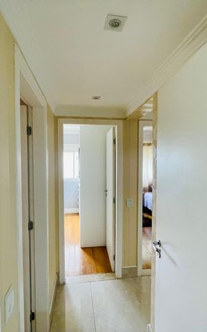 Apartamento para alugar com 135m², 3 quartos e 2 vagasCorredor interno