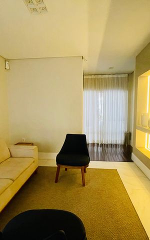 Apartamento para alugar com 135m², 3 quartos e 2 vagasHall social