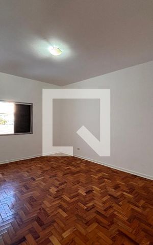 Casa para alugar com 217m², 3 quartos e 3 vagasQuarto 1