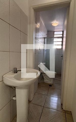 Casa para alugar com 217m², 3 quartos e 3 vagasBanheiro Social