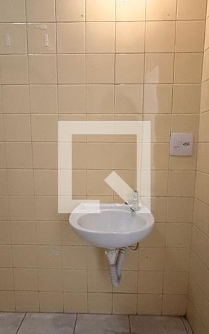 Casa para alugar com 217m², 3 quartos e 3 vagasBanheiro Social