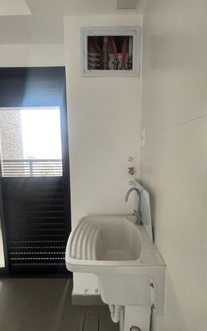 Apartamento à venda com 163m², 3 quartos e 3 vagas Apartamento à venda com 163m², 3 quartos e 3 vagasÁrea de Serviço
