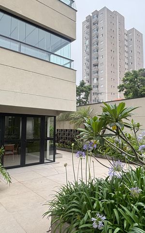 Apartamento à venda com 163m², 3 quartos e 3 vagas Apartamento à venda com 163m², 3 quartos e 3 vagasÁrea comum