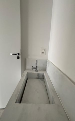 Apartamento à venda com 163m², 3 quartos e 3 vagas Apartamento à venda com 163m², 3 quartos e 3 vagasLavabo