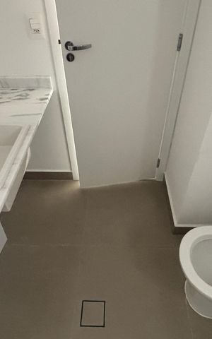 Apartamento à venda com 163m², 3 quartos e 3 vagas Apartamento à venda com 163m², 3 quartos e 3 vagasBanheiro da Suíte 1