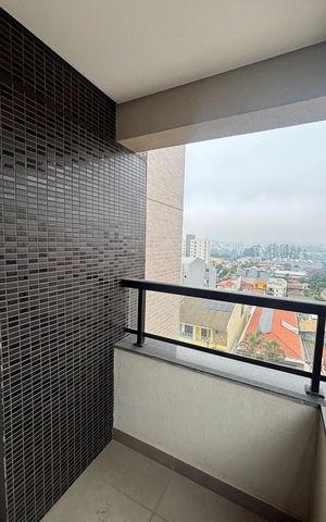Apartamento à venda com 163m², 3 quartos e 3 vagas Apartamento à venda com 163m², 3 quartos e 3 vagasVaranda Suíte 2