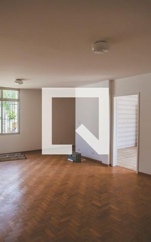 Casa para alugar com 233m², 3 quartos e 2 vagas Casa para alugar com 233m², 3 quartos e 2 vagasSala