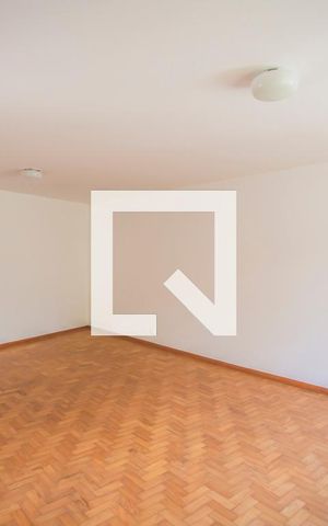 Casa para alugar com 233m², 3 quartos e 2 vagas Casa para alugar com 233m², 3 quartos e 2 vagasSala