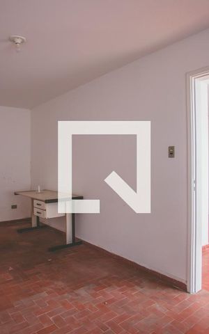 Casa para alugar com 233m², 3 quartos e 2 vagas Casa para alugar com 233m², 3 quartos e 2 vagasEdícula