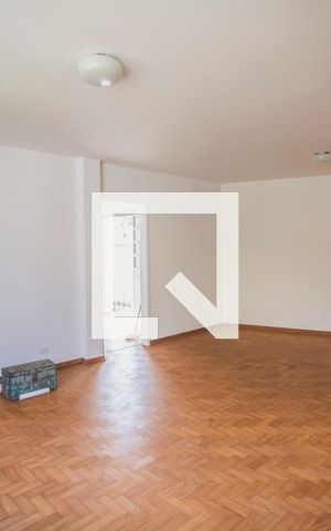 Casa para alugar com 233m², 3 quartos e 2 vagas Casa para alugar com 233m², 3 quartos e 2 vagasSala