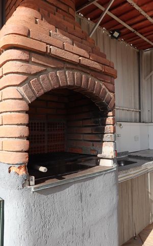 Casa à venda com 312m², 3 quartos e 3 vagasChurrasqueira