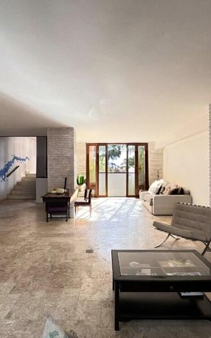 Casa à venda com 376m², 7 quartos e 7 vagas