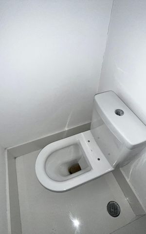 Apartamento à venda com 298m², 4 quartos e 5 vagas Apartamento à venda com 298m², 4 quartos e 5 vagasLavabo