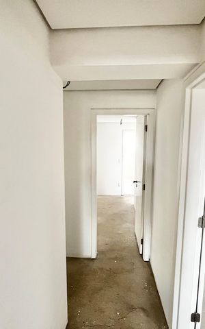 Apartamento à venda com 298m², 4 quartos e 5 vagas Apartamento à venda com 298m², 4 quartos e 5 vagasCorredor