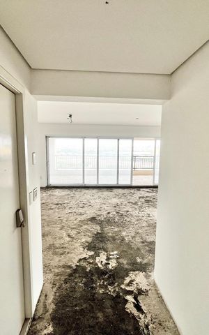 Apartamento à venda com 298m², 4 quartos e 5 vagas Apartamento à venda com 298m², 4 quartos e 5 vagasCorredor