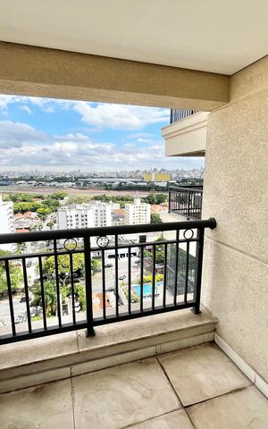 Apartamento à venda com 298m², 4 quartos e 5 vagas Apartamento à venda com 298m², 4 quartos e 5 vagasVaranda da Suíte 2