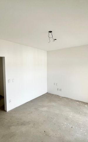 Apartamento à venda com 298m², 4 quartos e 5 vagas Apartamento à venda com 298m², 4 quartos e 5 vagasSuíte 2