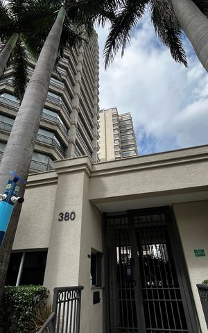 Apartamento à venda com 298m², 4 quartos e 5 vagas Apartamento à venda com 298m², 4 quartos e 5 vagasFachada