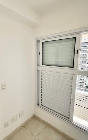 Apartamento à venda com 298m², 4 quartos e 5 vagas Apartamento à venda com 298m², 4 quartos e 5 vagasQuarto de Serviço