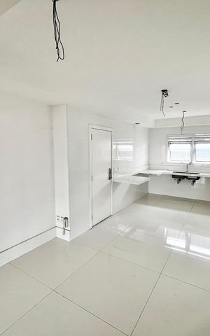 Apartamento à venda com 298m², 4 quartos e 5 vagas Apartamento à venda com 298m², 4 quartos e 5 vagasCozinha