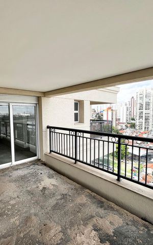 Apartamento à venda com 298m², 4 quartos e 5 vagas Apartamento à venda com 298m², 4 quartos e 5 vagasVaranda Gourmet