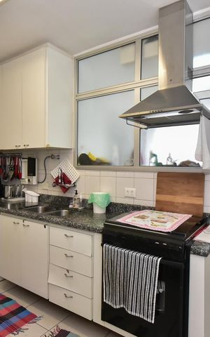 Apartamento à venda com 222m², 3 quartos e 2 vagasCozinha
