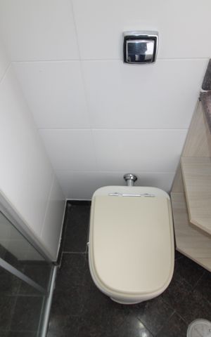 Apartamento à venda com 101m², 3 quartos e 1 vagaQuarto 3 - Banheiro