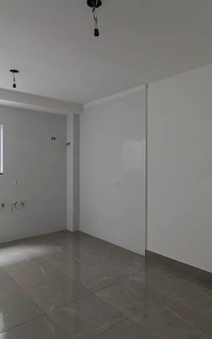 Apartamento à venda com 38m², 2 quartos e sem vaga Apartamento à venda com 38m², 2 quartos e sem vagaSala/Cozinha