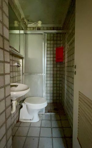 Apartamento à venda com 173m², 3 quartos e 3 vagas Apartamento à venda com 173m², 3 quartos e 3 vagasBanheiro de serviço