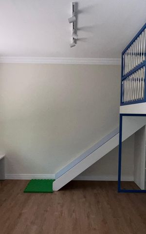 Apartamento à venda com 173m², 3 quartos e 3 vagas Apartamento à venda com 173m², 3 quartos e 3 vagasBrinquedoteca