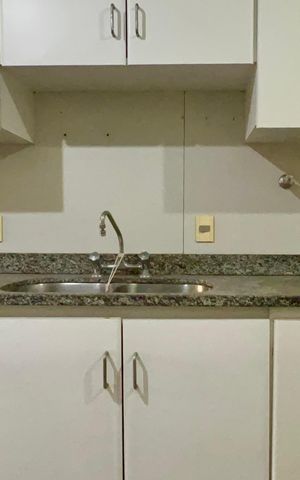 Apartamento à venda com 173m², 3 quartos e 3 vagas Apartamento à venda com 173m², 3 quartos e 3 vagasCozinha